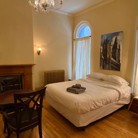 Gold Door Inn Ottawa Extérieur photo