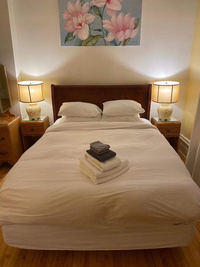 Gold Door Inn Ottawa Extérieur photo