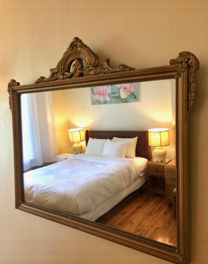 Gold Door Inn Ottawa Extérieur photo