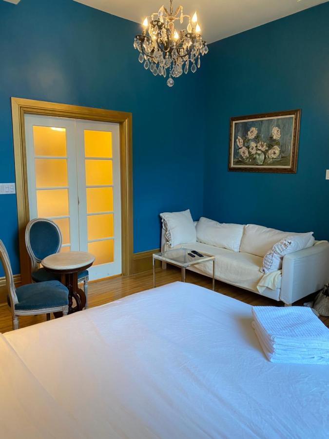 Gold Door Inn Ottawa Extérieur photo