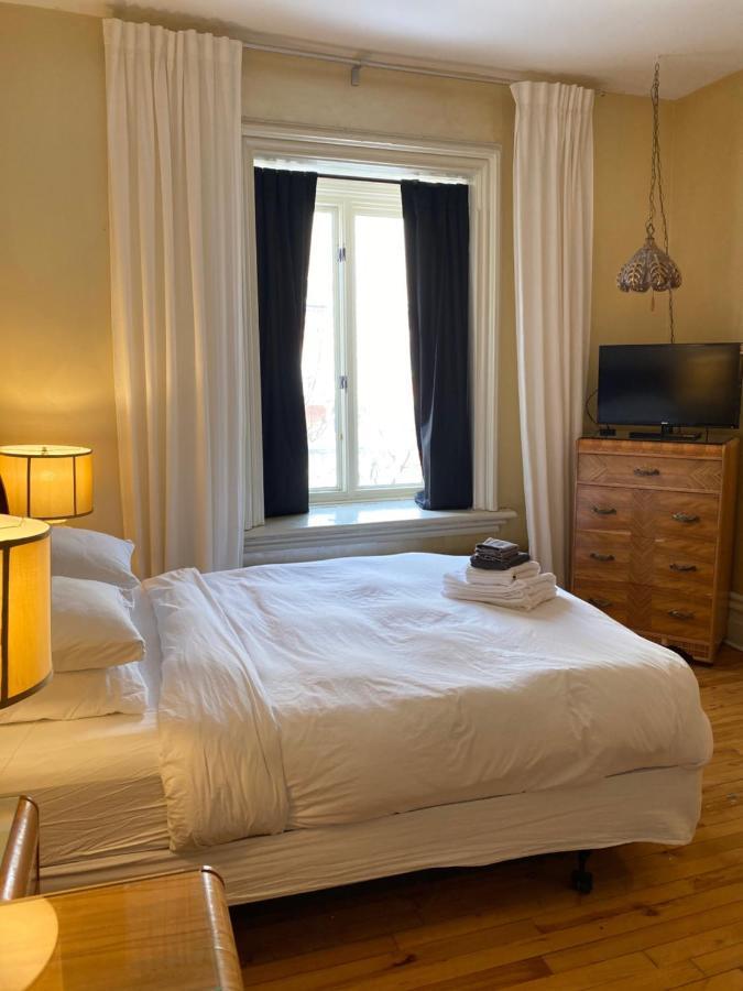 Gold Door Inn Ottawa Extérieur photo