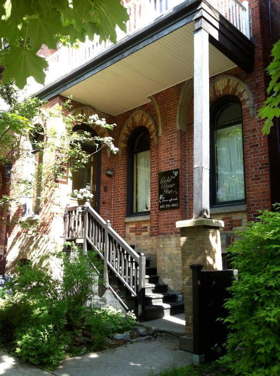 Gold Door Inn Ottawa Extérieur photo